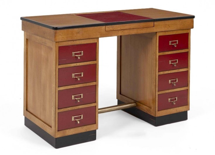 Felix Monge Navigation pedestal desk